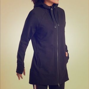 Athleta Black Long Triumph Hoodie NWT XL